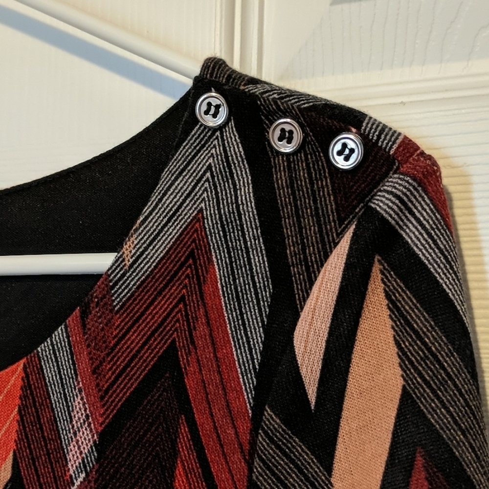Patterned Dress - Picture 2 of 2